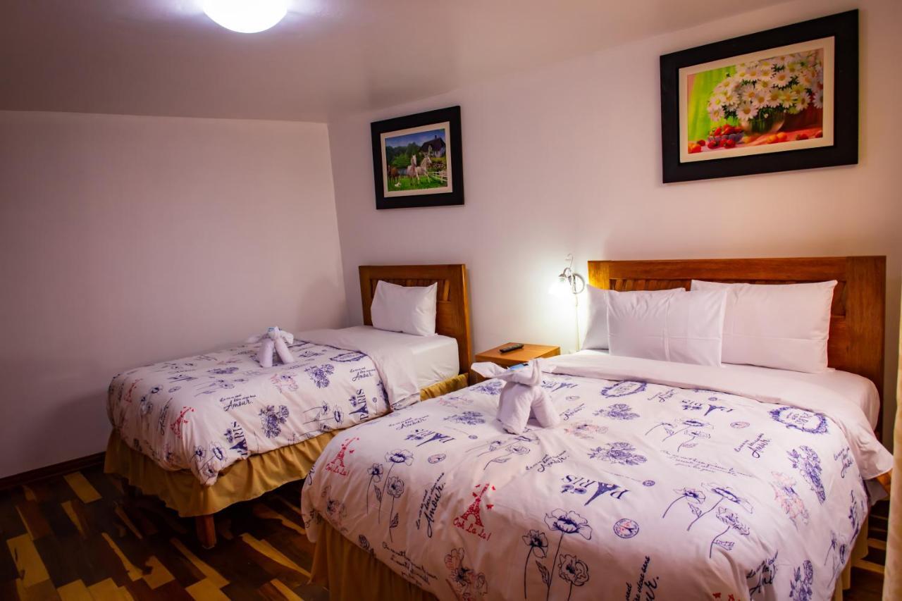 Intitambo Hotel 오얀따이땀보 외부 사진