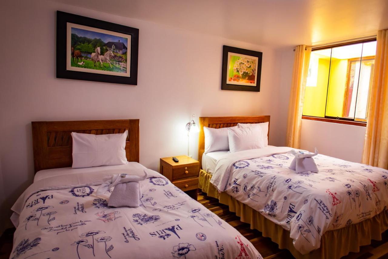Intitambo Hotel 오얀따이땀보 외부 사진