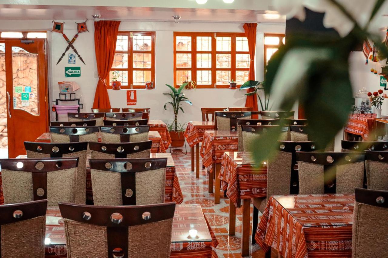 Intitambo Hotel 오얀따이땀보 외부 사진