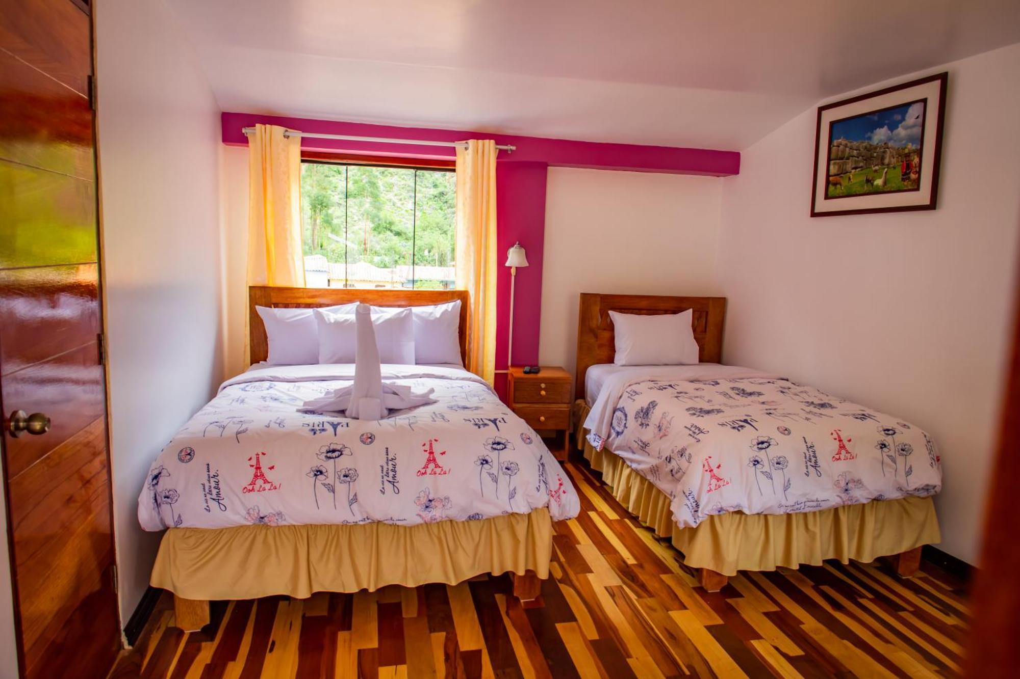 Intitambo Hotel 오얀따이땀보 외부 사진